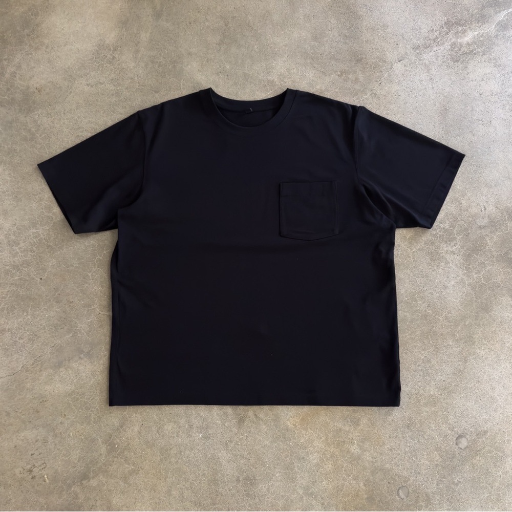 Uniqlo U Black Men's Pocket T-Shirt